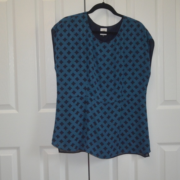 Cabi Style #3274 Pacific Blue Foulard Top - Picture 2 of 5